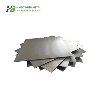 Titaanilevy lääketieteelliseen käyttöön